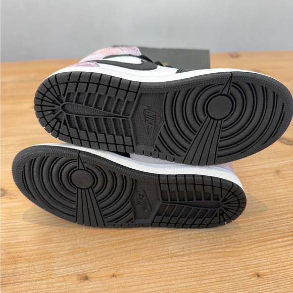 Jordan 1 Mid SE Zen Master (PS) - Picture 5 of 6